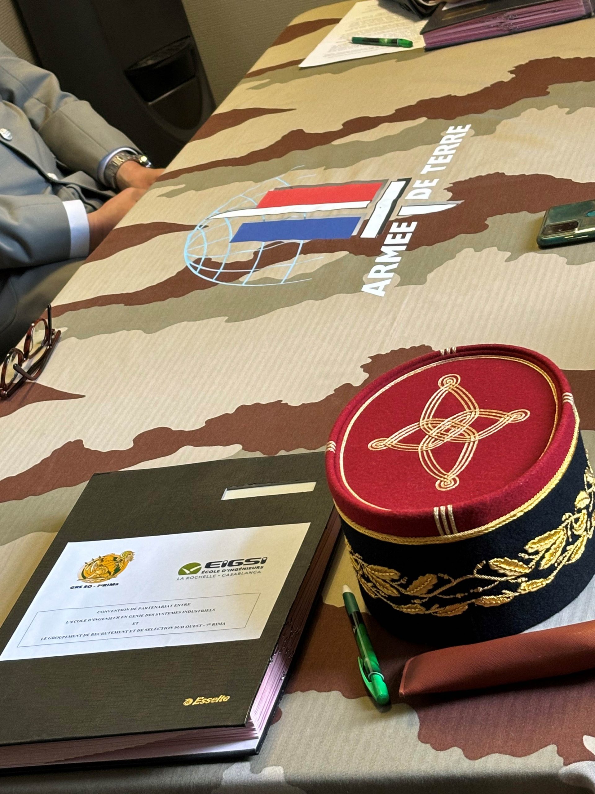 L’EIGSI signe une convention de partenariat avec l’Armée de Terre