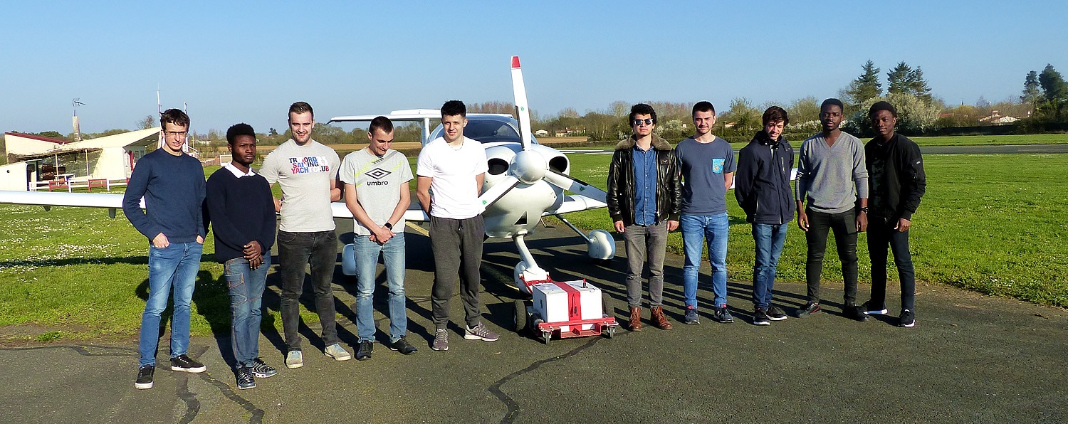 Tract’Oplane : remorqueur pour un avion léger